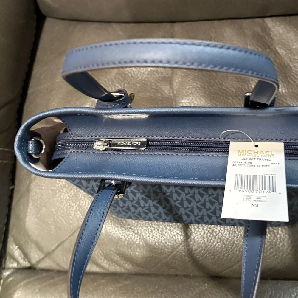 Michael kors jet set travel navy tote